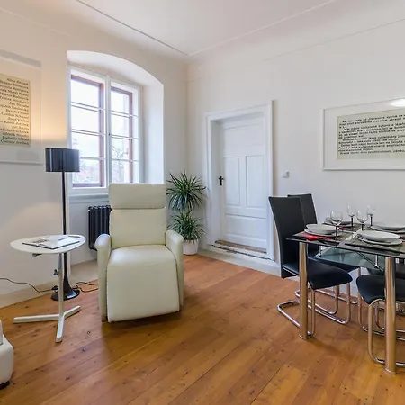 Zamecke Apartmany Litomysl Exterior photo